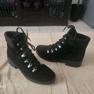 Sam Edelman Women's Suede Black Lace-Up Ankle Boots SKU Z09